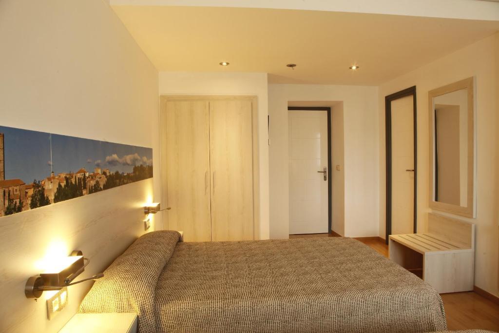 Hotel Canet กัสเตโย เดมปูเรียส ห้อง รูปภาพ