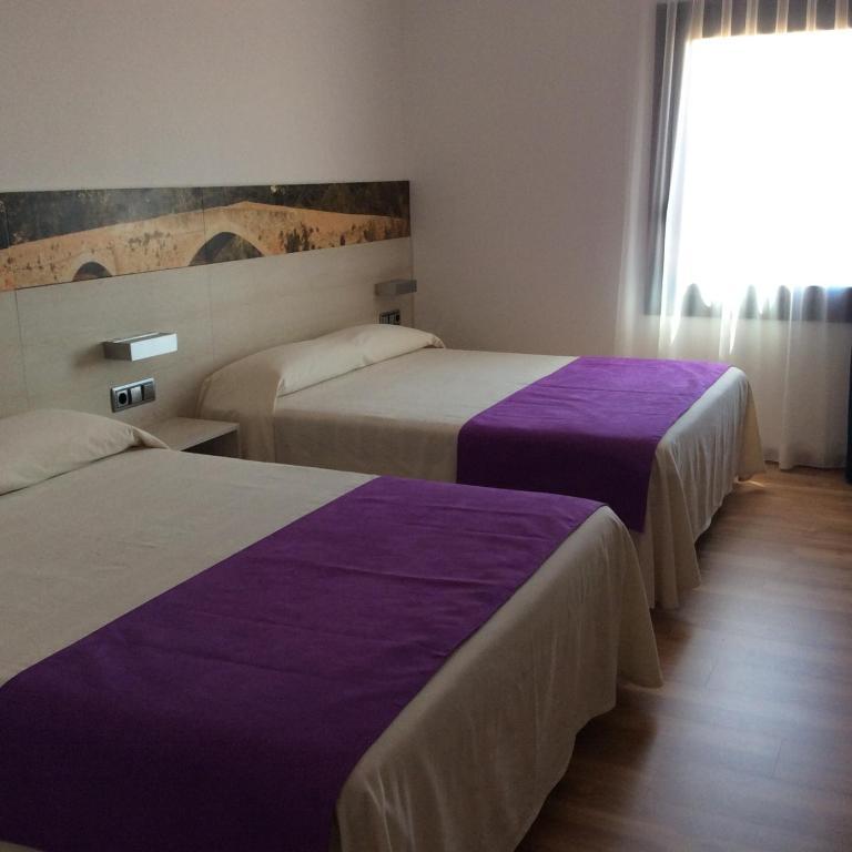 Hotel Canet กัสเตโย เดมปูเรียส ห้อง รูปภาพ
